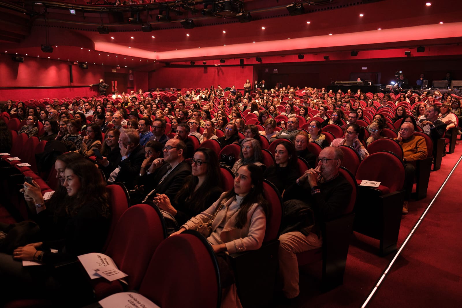 Teatro Coliseum lleno en la gala #WomenStartupAwards 2024